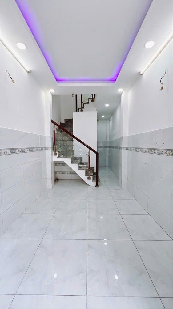 Bán Nhà Sát Mặt Tiền Trung Tâm Q4 Cạnh Q1 Nhà Mới Đúc 3 Tấm Có 3 Đ