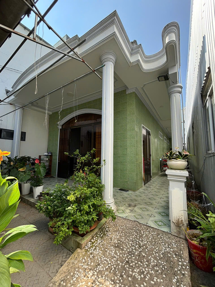 Bán Nhà Mặt Tiền Đường Nguyễn Trung Trực, Vị Trí Đắc Địa, Kinh Doanh Sầm Uất, Giao Thông Thuận Tiện