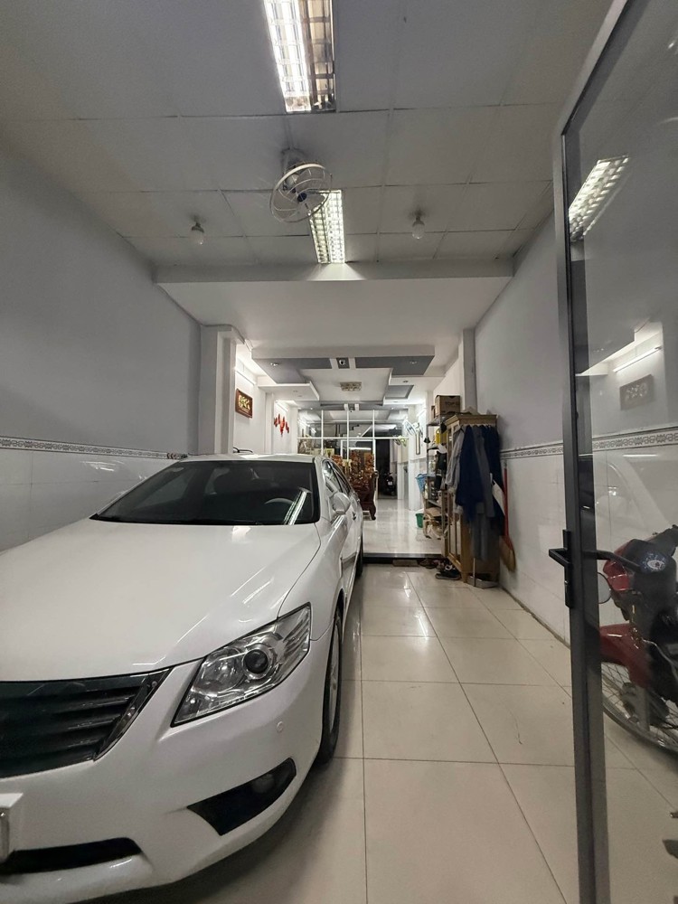 Mặt Tiền Kinh Doanh Đa Ngành Nghề Nguyễn Duy Cung - 92M2 - Vuông A4 - Chỉ 11 Tỷ Thương Lượng