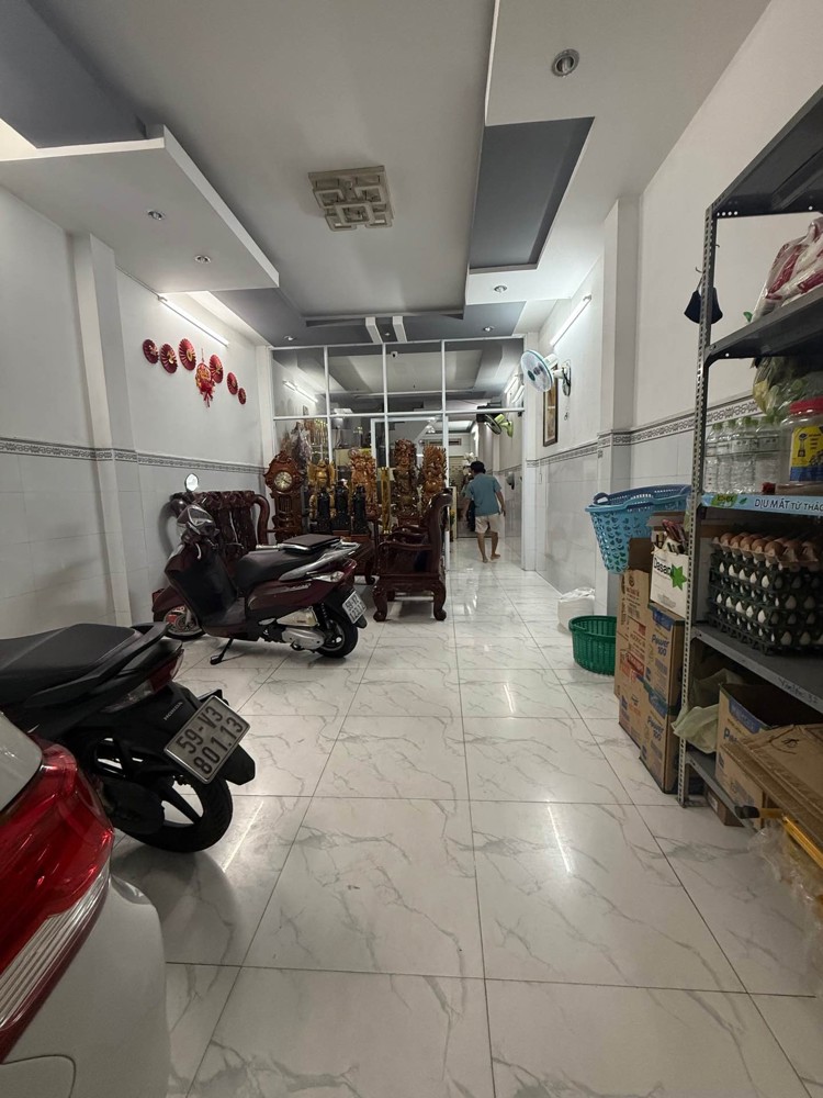 Mặt Tiền Kinh Doanh Đa Ngành Nghề Nguyễn Duy Cung - 92M2 - Vuông A4 - Chỉ 11 Tỷ Thương Lượng