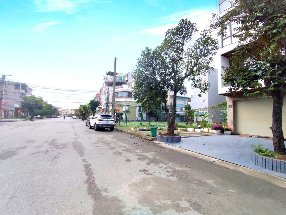 Đất Phân Lô Thư Trung - Văn Cao - 100M - Ngang 5 - Đường 30M Siêu Rộng