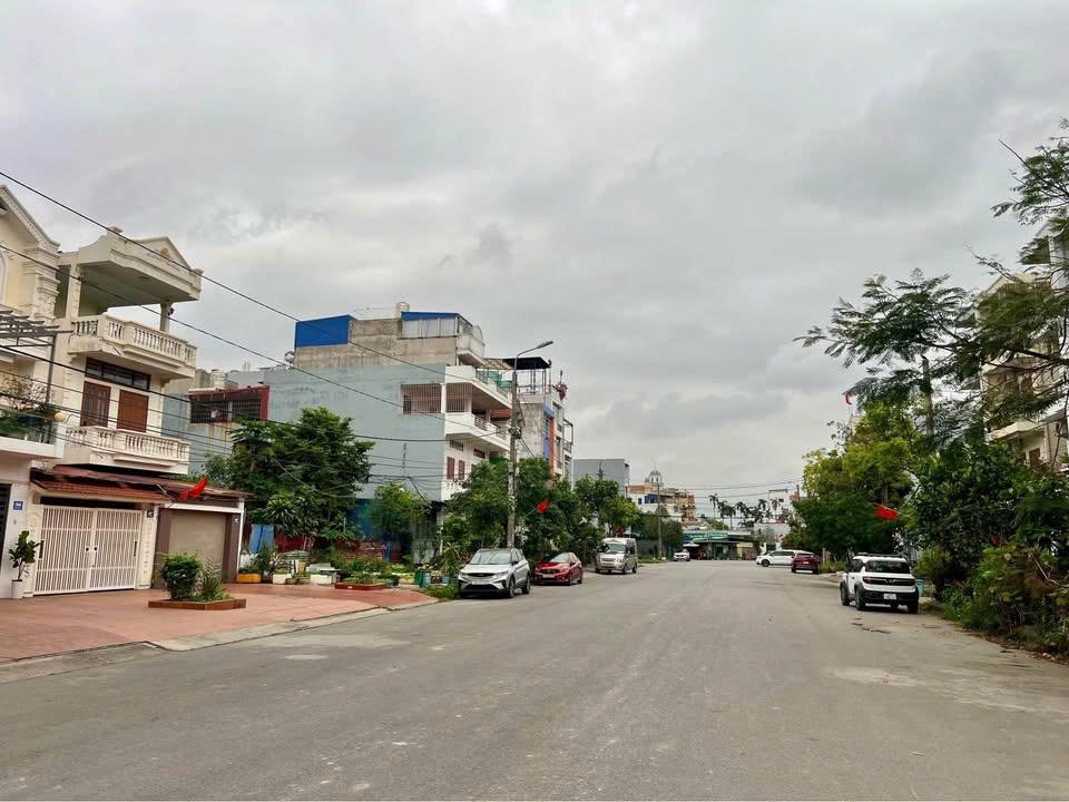 Đất Phân Lô Thư Trung - Văn Cao - 100M - Ngang 5 - Đường 30M Siêu Rộng