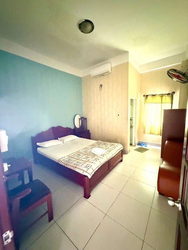 Quận 7, Khách Sạn Mặt Tiền Đường Lý Phục Man, 6 Tầng, 6X20m. Chỉ Có 23 Tỷ, Cần Bán Gấp