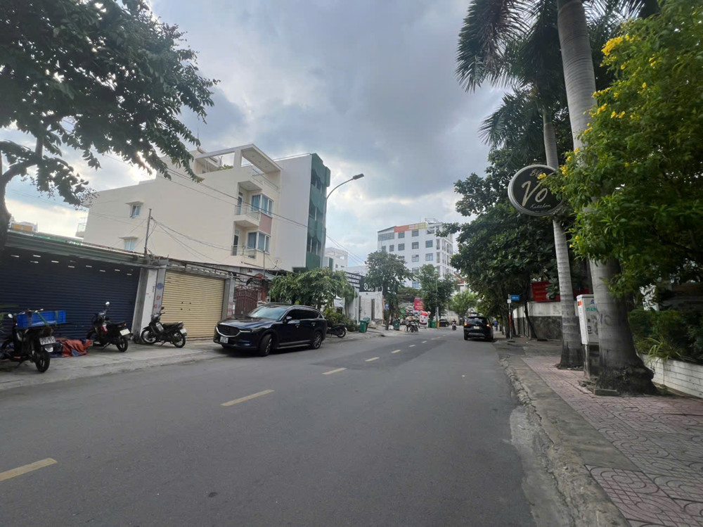 Giảm 500Tr, Bán Nhà Mặt Tiền Kinh Doanh Quốc Hương, Thảo Điền, 130M2, Hdt 45Tr, 33.5 Tỷ