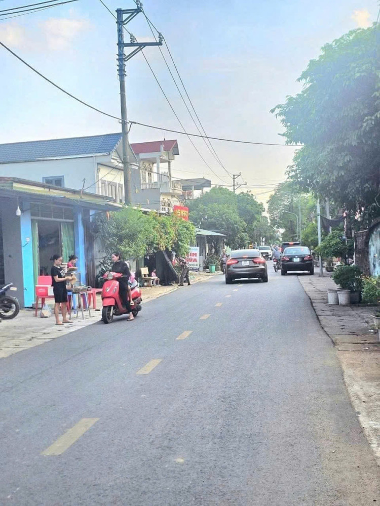 Duy Nhất 1 Lô Đất Cạnh Trường Cao Đẳng Diện Tích 103M2 Cắt Lỗ