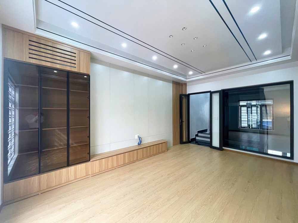 Bán Nhà 5 Tầng Tuyến 2 Lê Hồng Phong – Ngô Quyền – Có Thang Máy – Giá 9,5 Tỷ