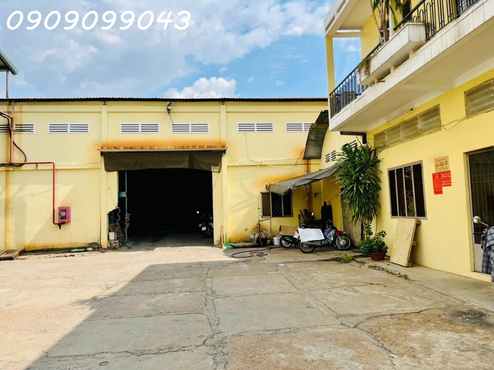 Bán Đất Mặt Tiền Sông Tham Lương – Nguyễn Văn Quá,Cách Trường Chinh Chỉ 500M