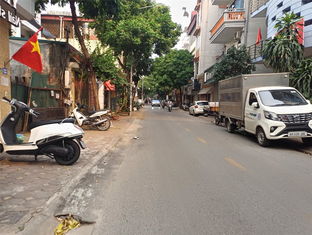 Bán Nhà Sài Đồng Long Biên - Ô Tô Sát Nhà Ngày Đêm - 5 Tầng 3 Ngủ Nội Thất Đẹp - 6.5 Tỷ