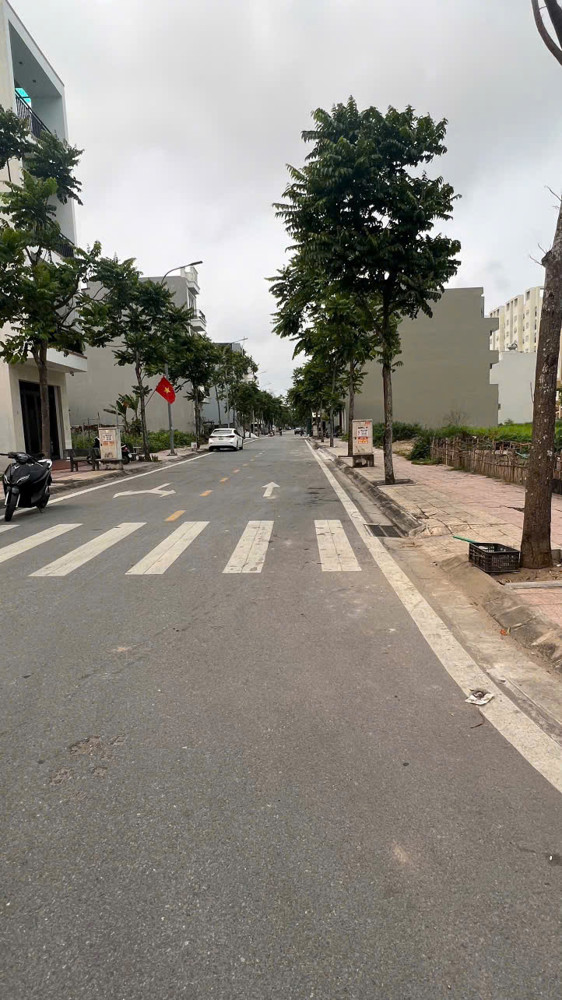 Hàng Hiếm Bán Đất Lô Góc Đẹp Rộng Gần 130M2 Ngay Khu C - Kdt Vũ Phúc Sầm Uất