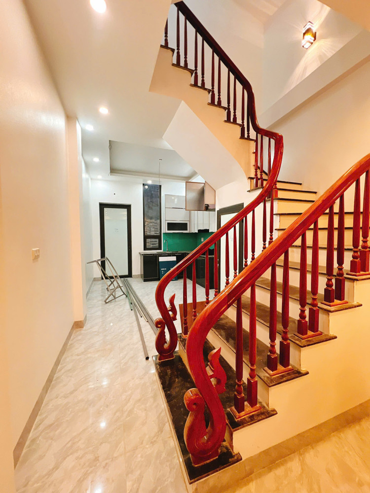 Chính Chủ Gửi 3 Tầng Trần Lãm Gần Khối Bệnh Viên Lớn Nhất Tỉnh Hưng Yên