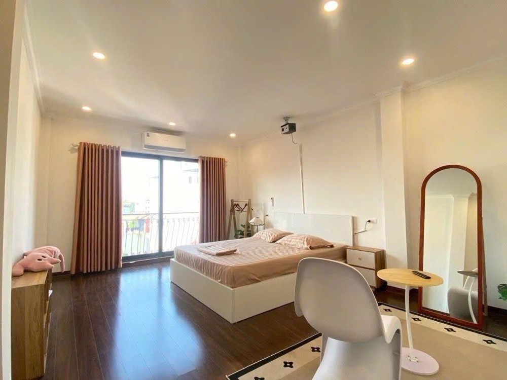 Bán Nhà Hàng Xóm Vinhome – Dòng Tiền 200Tr Gara Ô Tô – Mặt Tiền Rộng – Hơn 9 Tỷ Chút Xíu