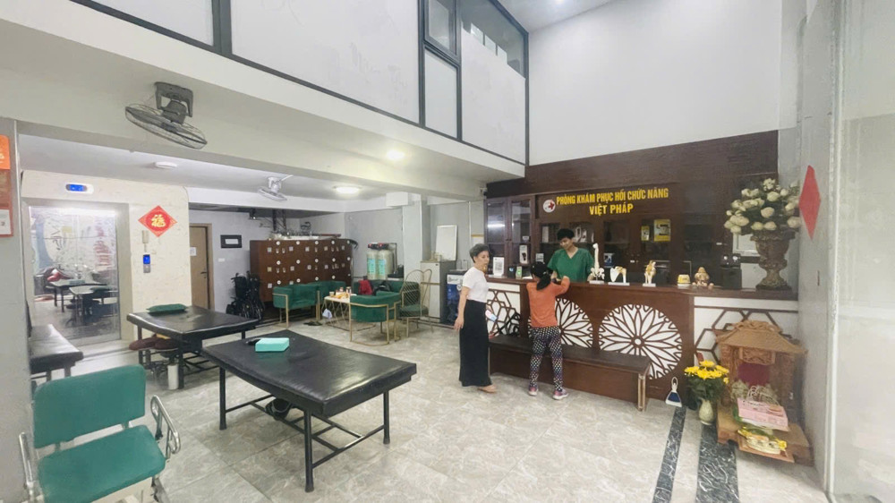 Nhà Đẹp Kinh Doanh Mặt Phố Long Bien- Hà Nội 6 Tầng -Thang Máy 139M2 X 36.3 Tỷ