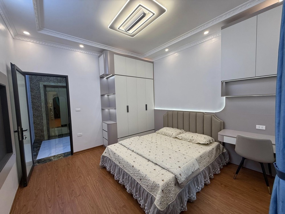 Siêu Phẩm Víp Đống Đa 33M Nhỉnh 10 Tỷ 6T Thang Máy- Hai Thoáng- Full Nội Thất