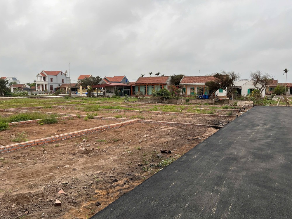 Em Có Quỹ Đất Nền Mặt Biển Rất Đẹp Ninh Cơ Và Hải Xuân Nhé Anh Chị Tài Chính Nhỏ ( Trên 1 Tý) - Diệ