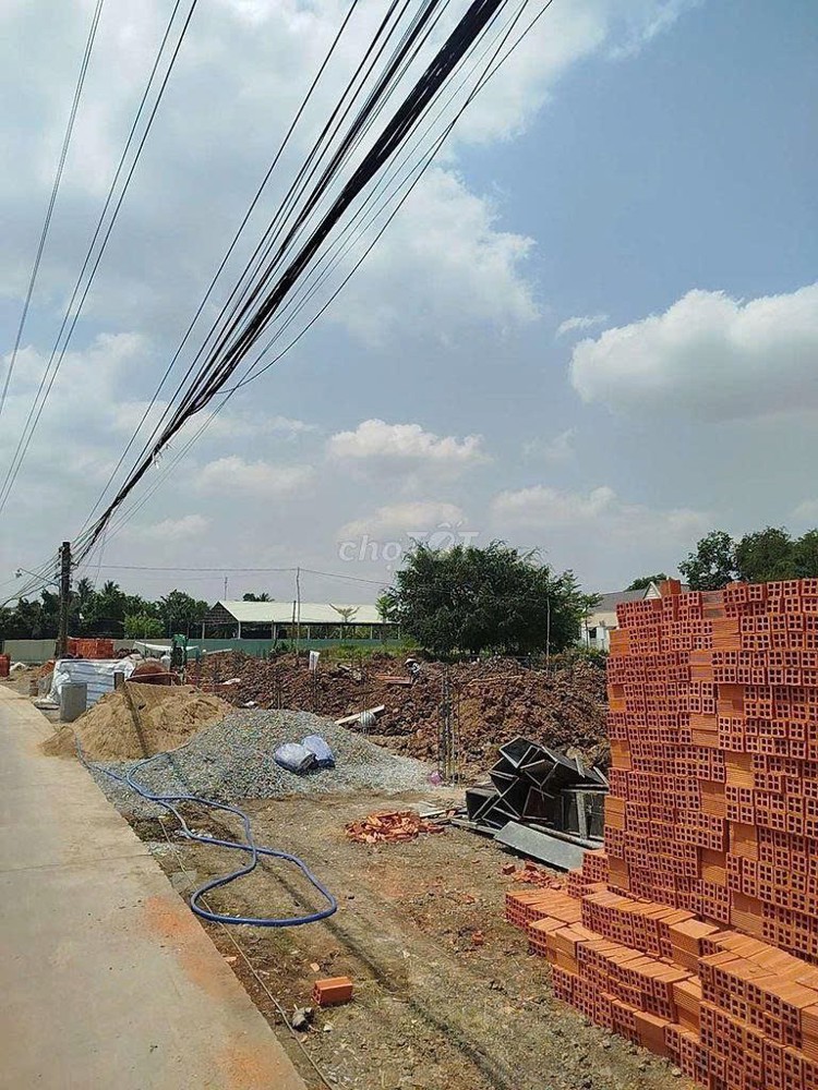 Hot Hot Nhà Đẹp – Giá Tốt – Chính Chủ Bán Nhà Tại Ql1a, Thị Trấn Bến Lức, Huyện Bến Lức, Long An