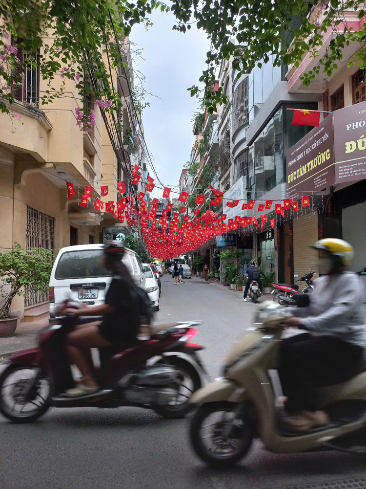 Bán Nhà Khuất Duy Tiến, 53M 5Tầng Phân Lô Oto Tránh, Vỉa Hè Kinh Doanh, Văn Phòng, 24.X Tỷ