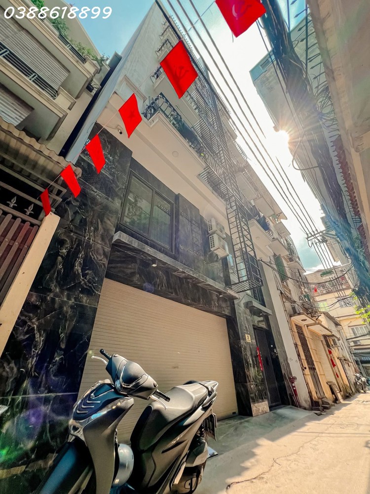 Bán Tòa Ccmn Phố Nguyễn Khang - Cầu Giấy - 162M2 - 8 Tầng Tm - Mt 9.2M - Dòng Tiền 1.8 Tỷ/năm 