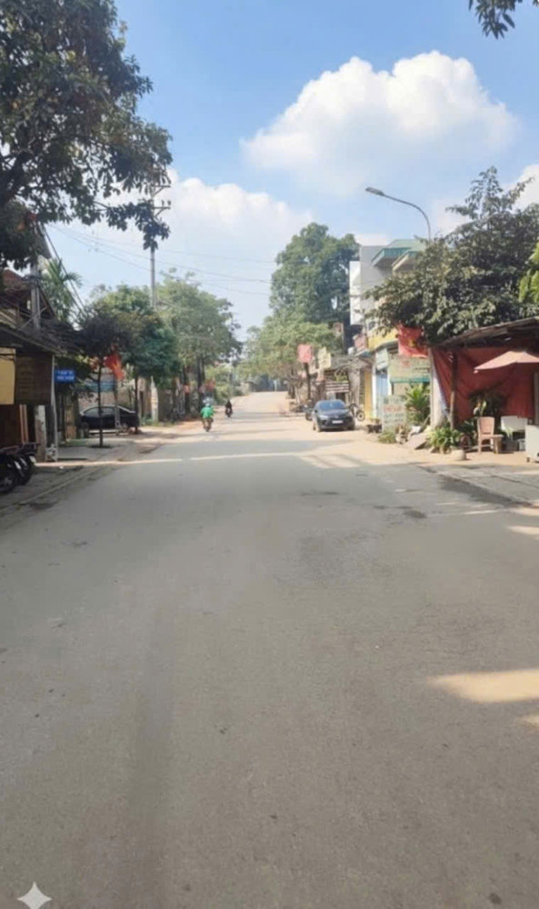 Chỉ Hơn 3 Tỷ – Sở Hữu Ngay Đất Thổ Cư Sát Cụm Đại Học Hòa Lạc - View Hồ Thoáng Đãng