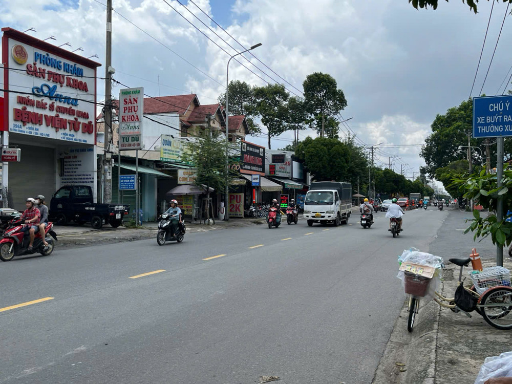 Bán Nhà Mặt Tiền 20X50m Giá 120 Tỷ Đường Lê Văn Khương