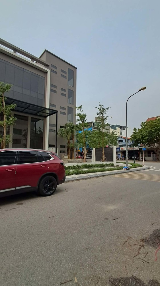 Bán Đất Tđc P Việt Hưng 90M2- Mt 7M- Vỉa Hè- Ô Tô Tránh- 17 Tỷ