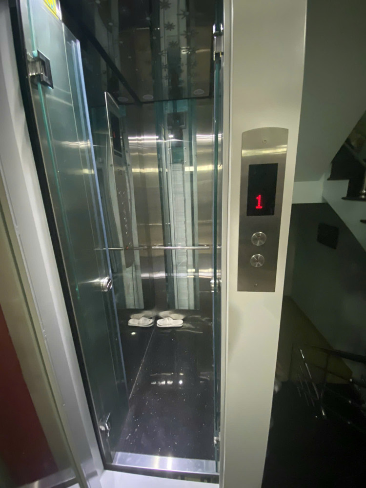 Bán Nhà 4,5 Tầng Mặt Tiền 57 Nguyễn Minh Hoàng,P12 Cũ Nay Thuộc Phường Bảy Hiền,Tphcm