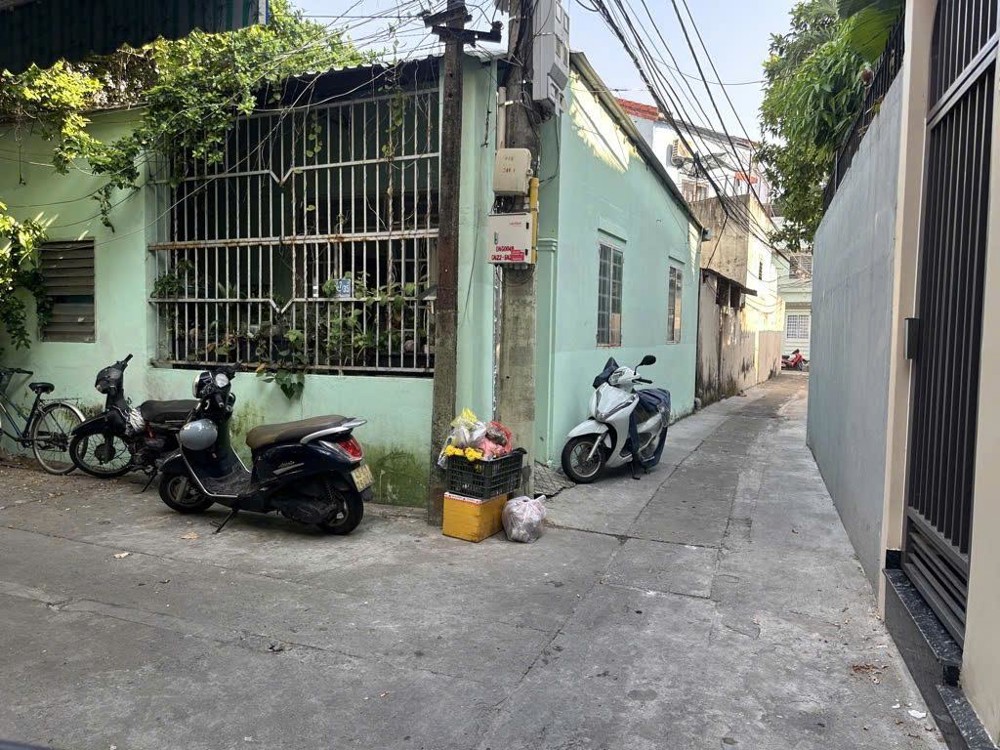 Bán Gấp Nhà 2 Mặt Kiệt Đường Núi Thành - Trung Tâm Quận Hải Châu - Diên Tích 72M2 Giá Chỉ 5 Tỷ Xxx