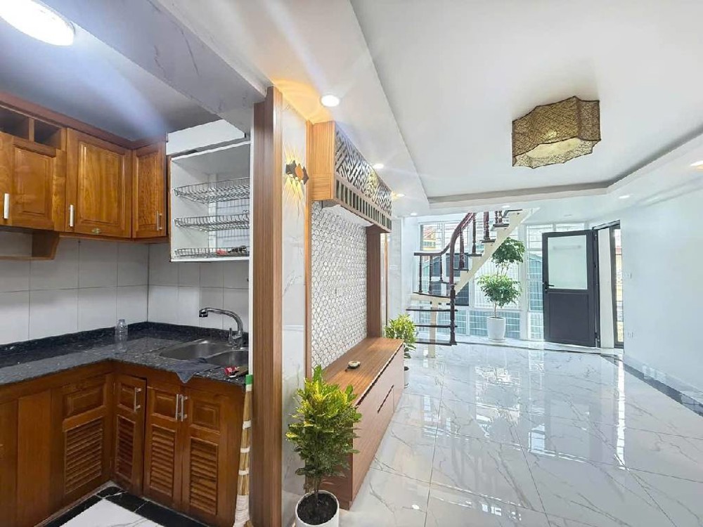 Bán Tập Thể Bạch Mai -3 Ngủ Hai Vệ Sinh, Nhà Đẹp Ở Luôn