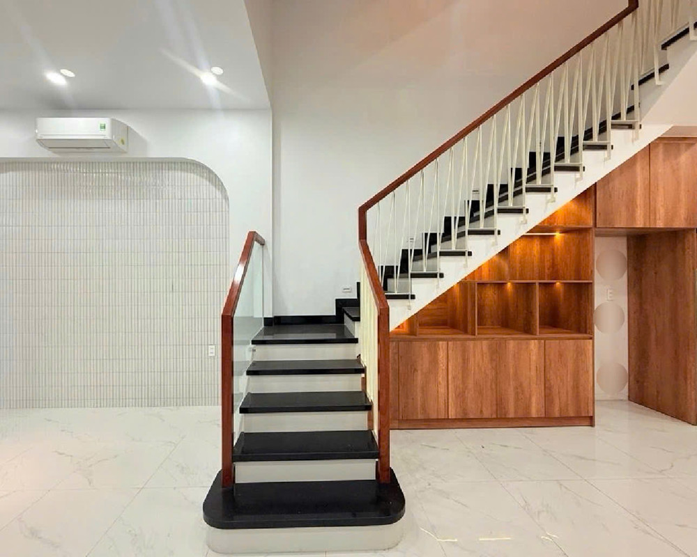 Nhà Lê Văn Qưới - Hxh - 4X14m - 4 Tầng Btct - 6.X Tỷ - Qua Tân Phú Chỉ 2 Phút