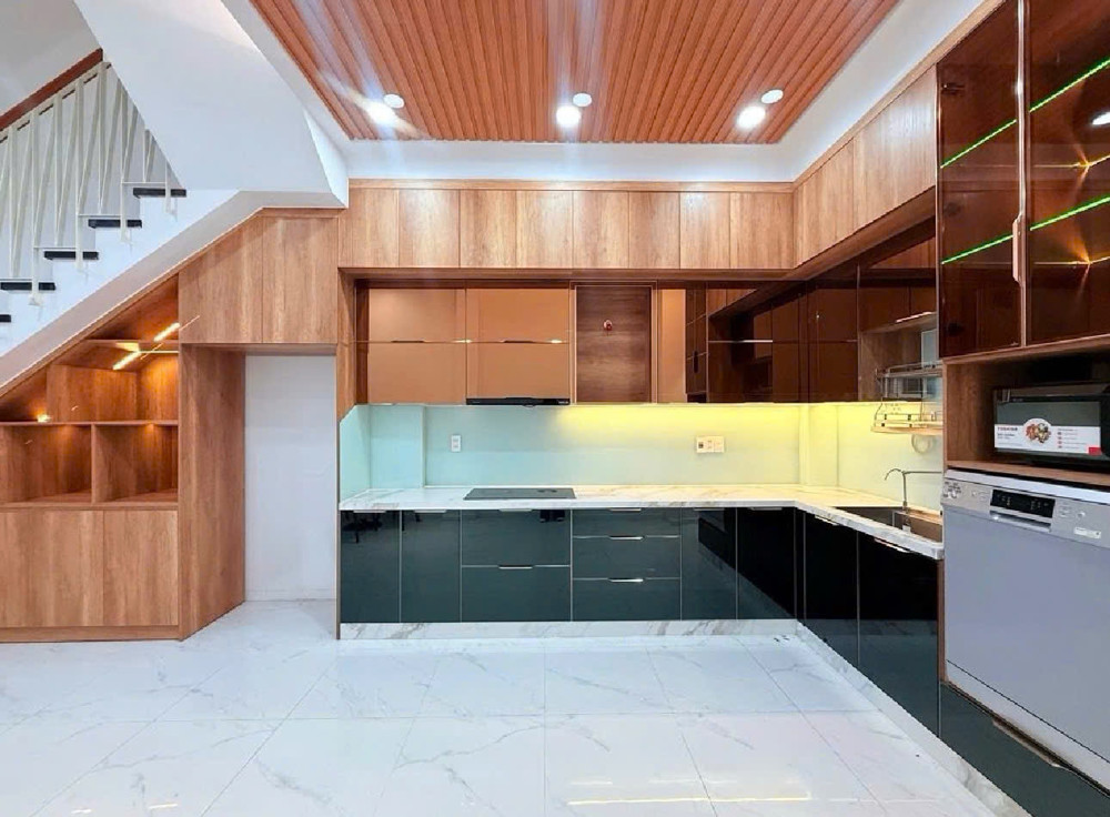 Nhà Lê Văn Qưới - Hxh - 4X14m - 4 Tầng Btct - 6.X Tỷ - Qua Tân Phú Chỉ 2 Phút