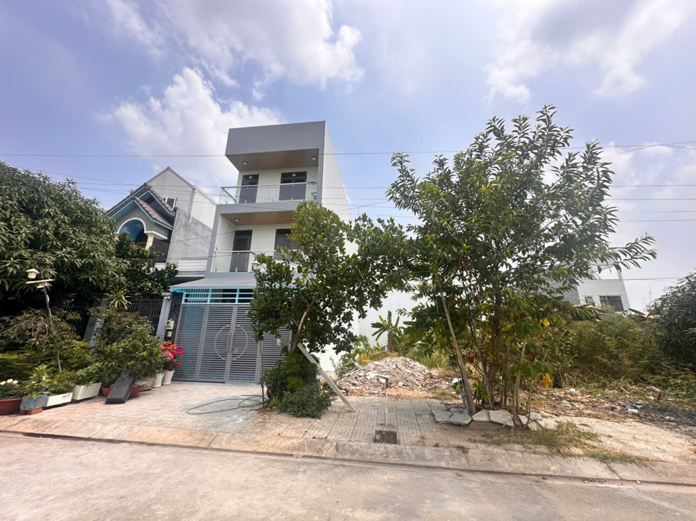 Bán Lô Đất Đẹp Kđt Đông Tăng Long Quận 9 - 100M2 - Đường 10M Có Lề - Chỉ 8 Tỷ