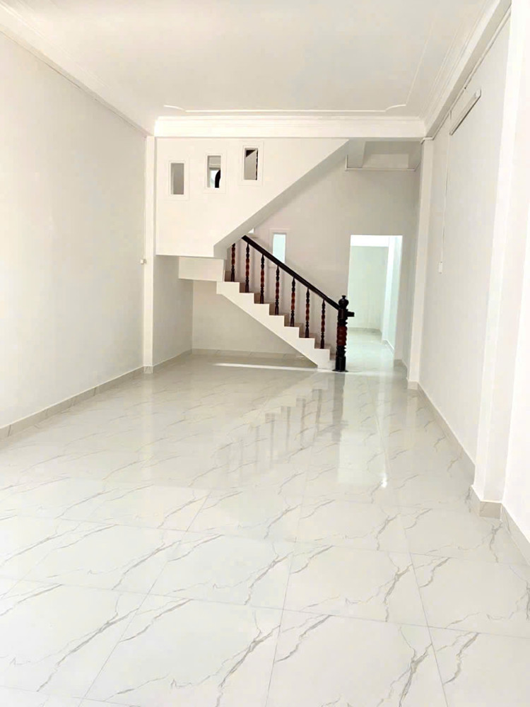 Nhà 3 Tầng Biển Nha Trang Đi Bộ Ra Biển Chỉ 600M Giá Rẻ