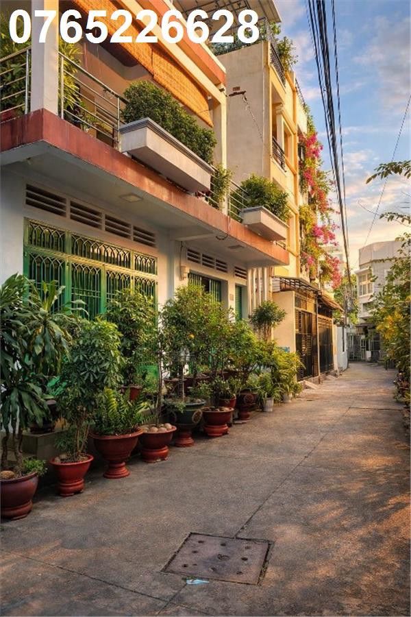 3 Tầng Âu Cơ Sát Mặt Tiền Hẻm Xe Hơi 50M2 Dưới 3.9 Tỏi +++ Thương Lượng Mạnh