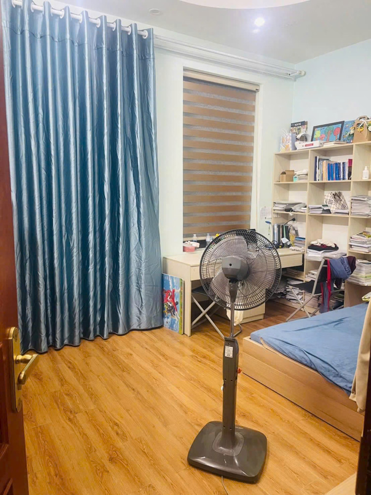 Chính Chủ Bán Nhà 3 Tầng ,Vị Trí Đẹp, Trung Tâm Mb Đông Á,Đông Thọ , Tp Thanh Hóa