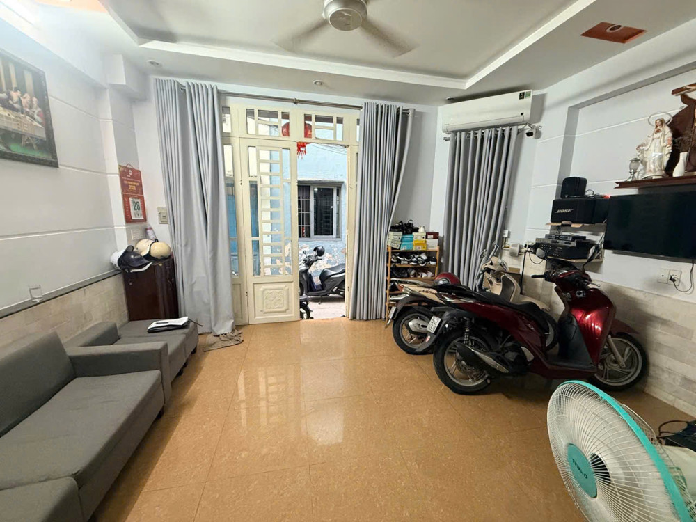 Bán Nhà Hẻm 4 Tầng Bình Thạnh, 4Pn, 40M2, Sổ Hồng, 7.6 Tỷ - 0903821326