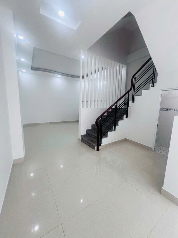 Giá Chỉ 6. X Tỷ- Siêu Phẩm Quận 7- Nhà Mới 4 Tầng – Sát Vách Phú Mỹ Hưng– Dt Gần 60M2