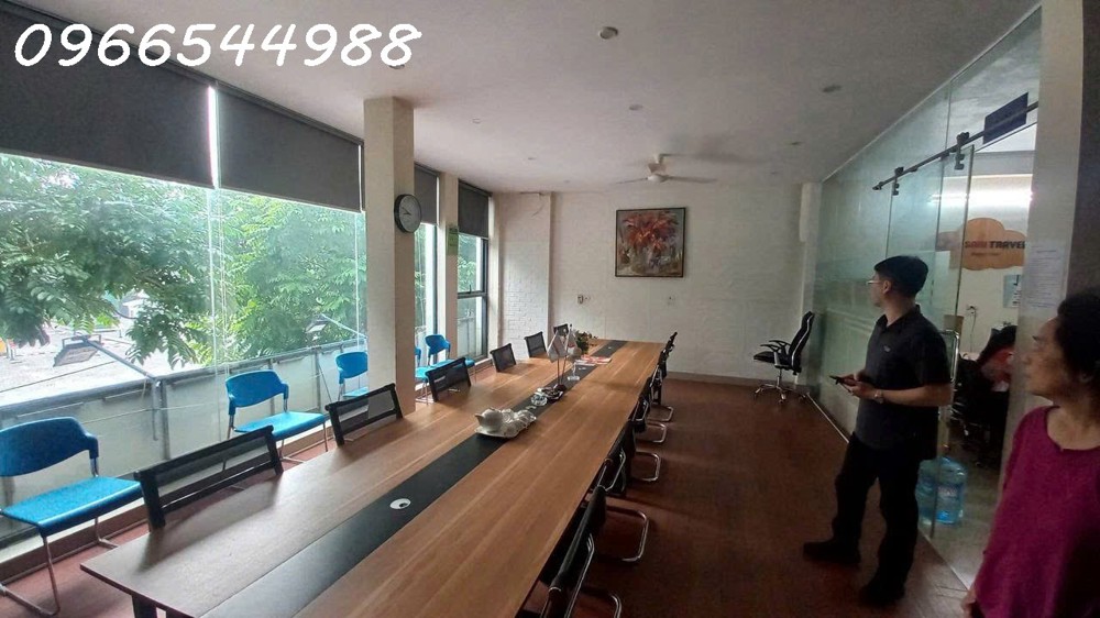 Nhà 5 Tầng Thạch Bàn – Mt 8M – Ô Tô Tránh – Chỉ 30Tr