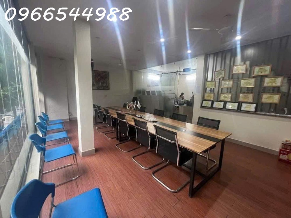 Nhà 5 Tầng Thạch Bàn – Mt 8M – Ô Tô Tránh – Chỉ 30Tr