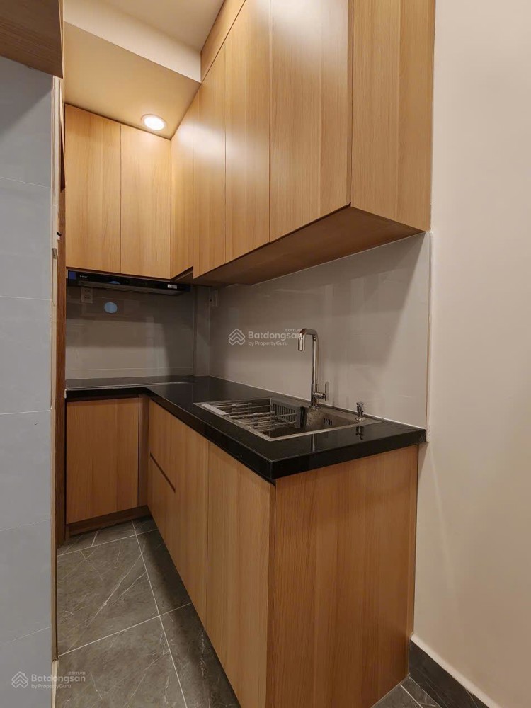 Giá Tốt: Bán Nhà 3 Tầng, Dtsd 75M2, 4Pn +Nội Thất Mới Xây, Hẻm Rộng 8M Trung Tâm P.13, Q.10