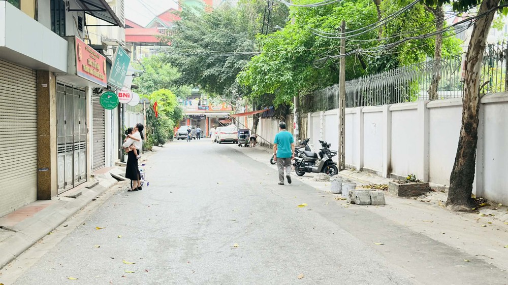 Bán Nhà Nguyễn Văn Cừ, 55M X 5 Tầng, Mt 6M, Thang Máy, Ngõ Ôtô Tránh