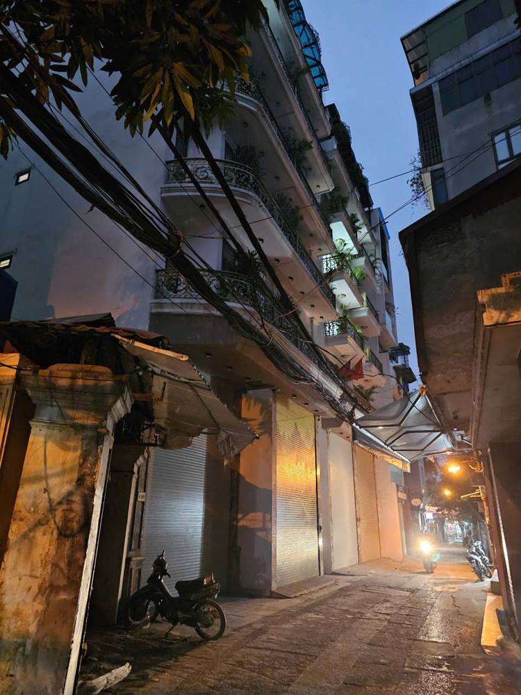 Hot ! Hot! Hot !Nhà 6 Tầng Thang M Á Y – Trương Định