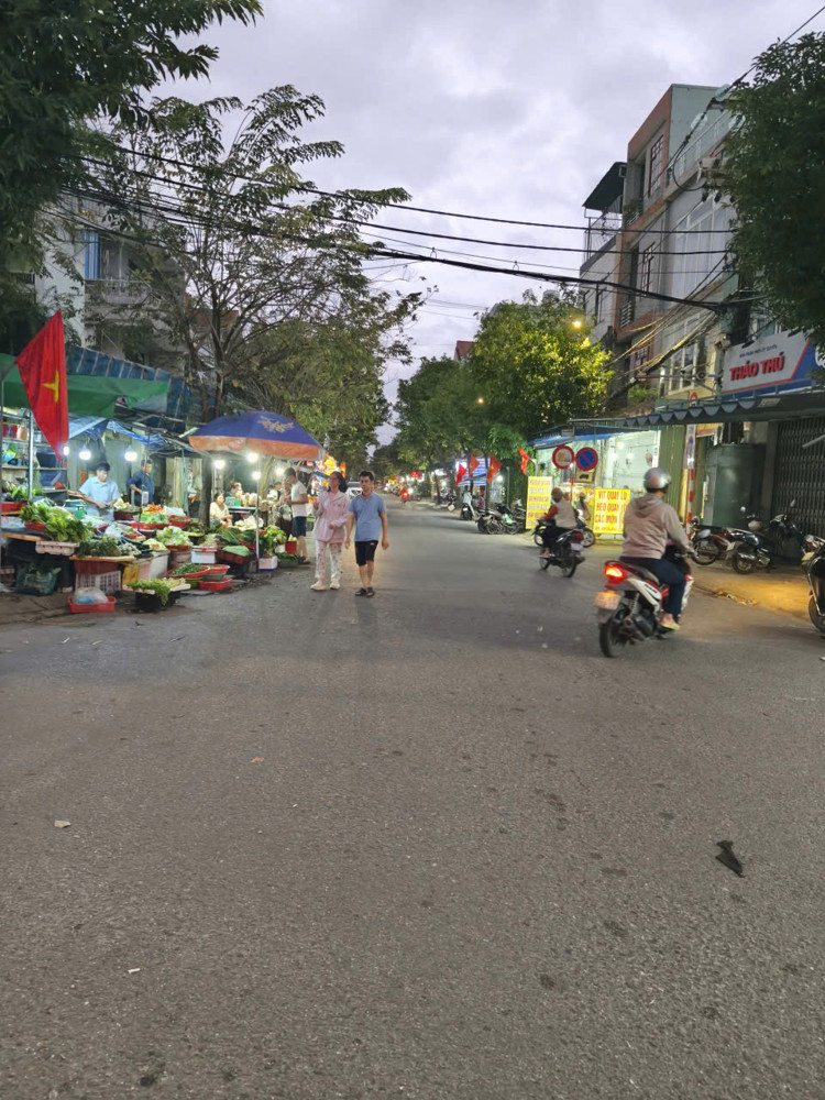 ► Mt Đường 7.5M Thanh Khê, Gần Chợ, 60M2 Ngang 6M, 3 Mê Đúc Cứng Đẹp, 5.8X Tỷ