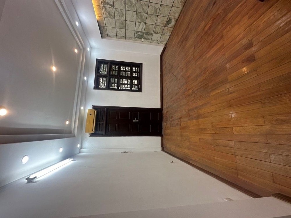 Trung Tâm Cầu Giấy Nhà Đẹp Ở Ngay 10M Ra Ôtô 30M Ôtô Tránh Đầy Đủ Công Năng Sổ Đỏ Hoa Hậu