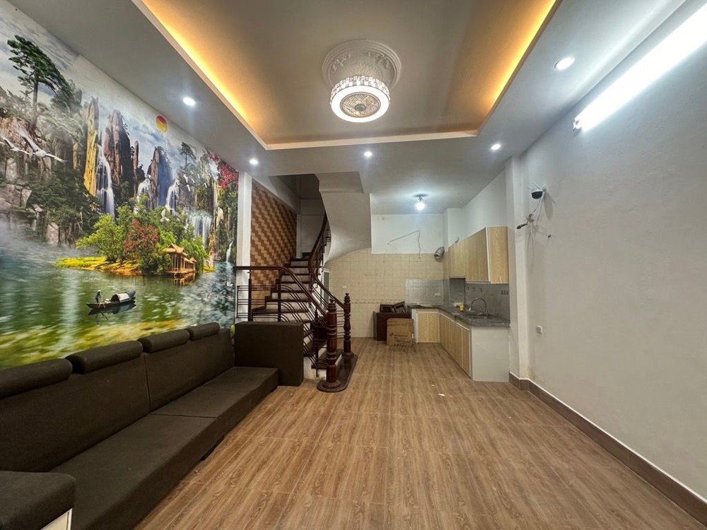 Trung Tâm Cầu Giấy Nhà Đẹp Ở Ngay 10M Ra Ôtô 30M Ôtô Tránh Đầy Đủ Công Năng Sổ Đỏ Hoa Hậu