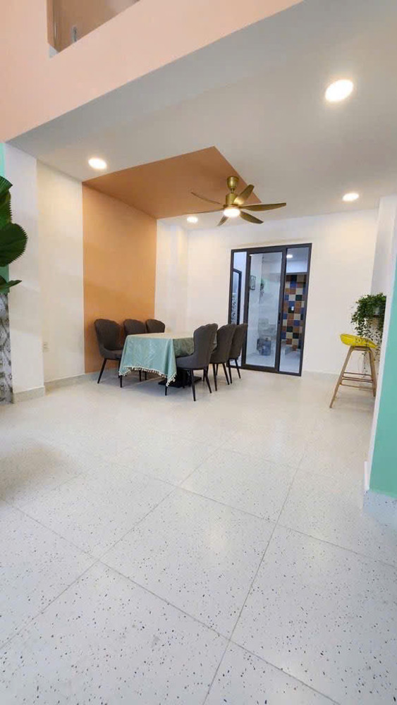 Nhà Có Lộc 61,6M2 – Ở Yên Ổn, Kinh Doanh Tốt, Giá 6,16 Tỷ