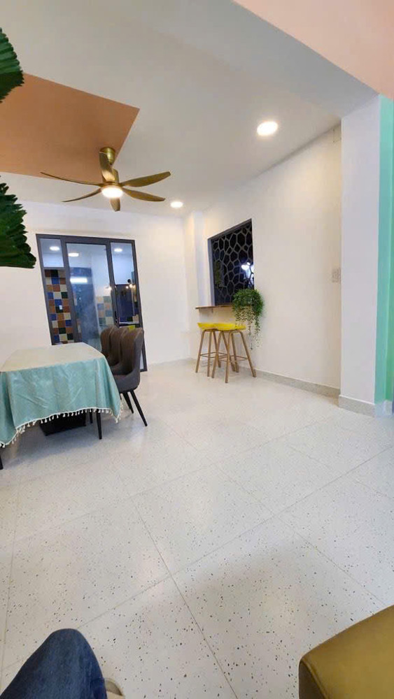 Nhà Có Lộc 61,6M2 – Ở Yên Ổn, Kinh Doanh Tốt, Giá 6,16 Tỷ