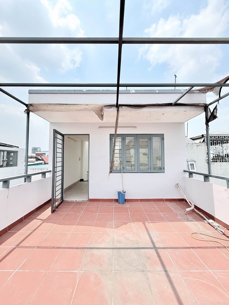 Sát Mặt Tiền Phạm Văn Đồng - Bình Thạnh - 5 Tầng Btct - 45M2 - Sổ A4 Hoàn Công Đủ - Chỉ 7.X Tỷ Còn