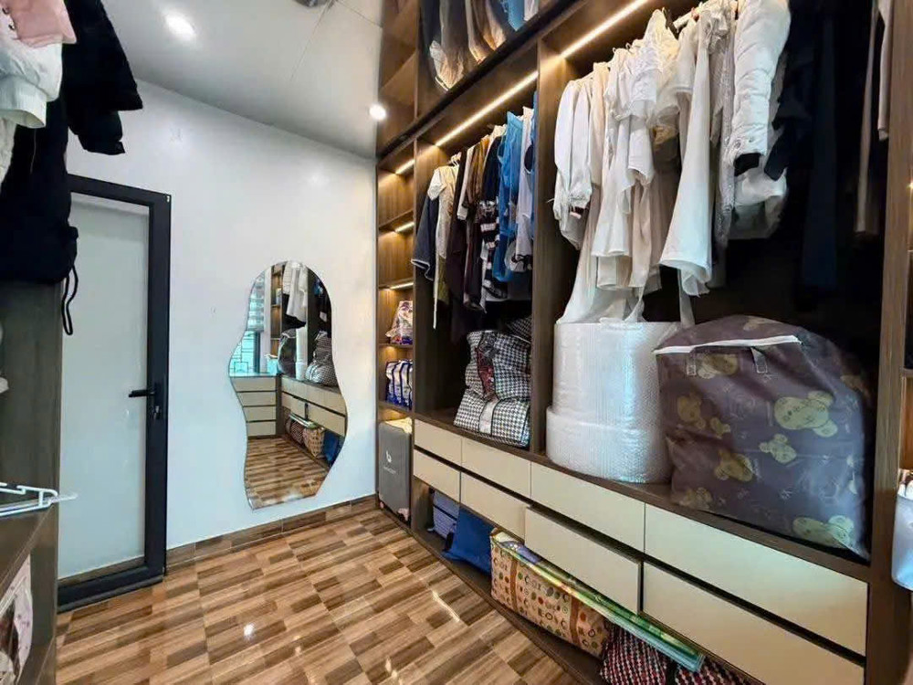 Bán Nhà Mặt Ngõ Thư Trung - 53M 4 Tầng - Lô Góc - Ô.tô Đỗ Cửa