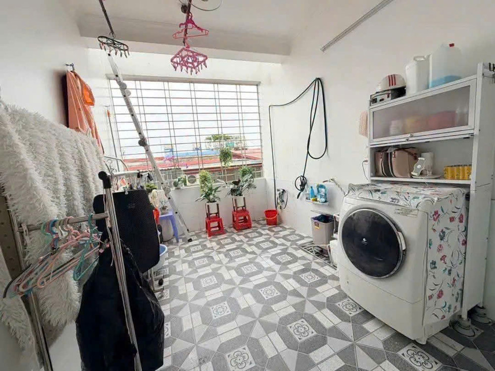 Bán Nhà Mặt Ngõ Thư Trung - 53M 4 Tầng - Lô Góc - Ô.tô Đỗ Cửa