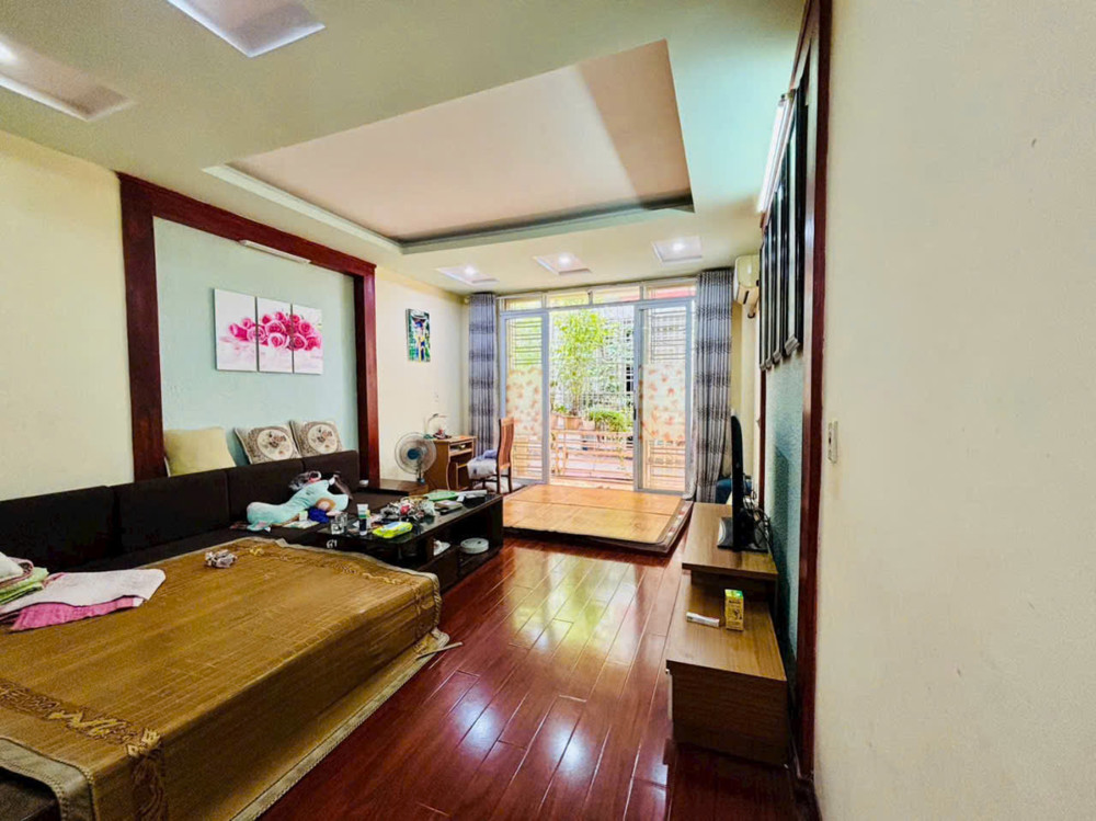 Bán Nhà Vĩnh Tiến - 52M 4 Tầng - Ô.tô Vào Nhà