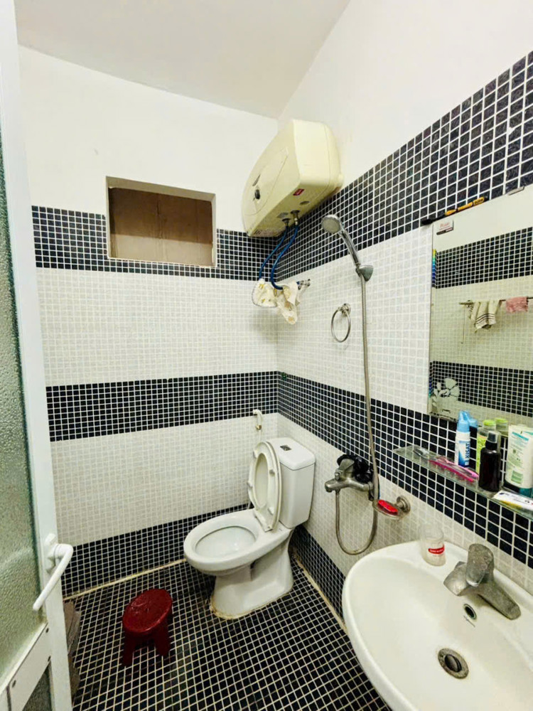 Bán Nhà Vĩnh Tiến - 52M 4 Tầng - Ô.tô Vào Nhà